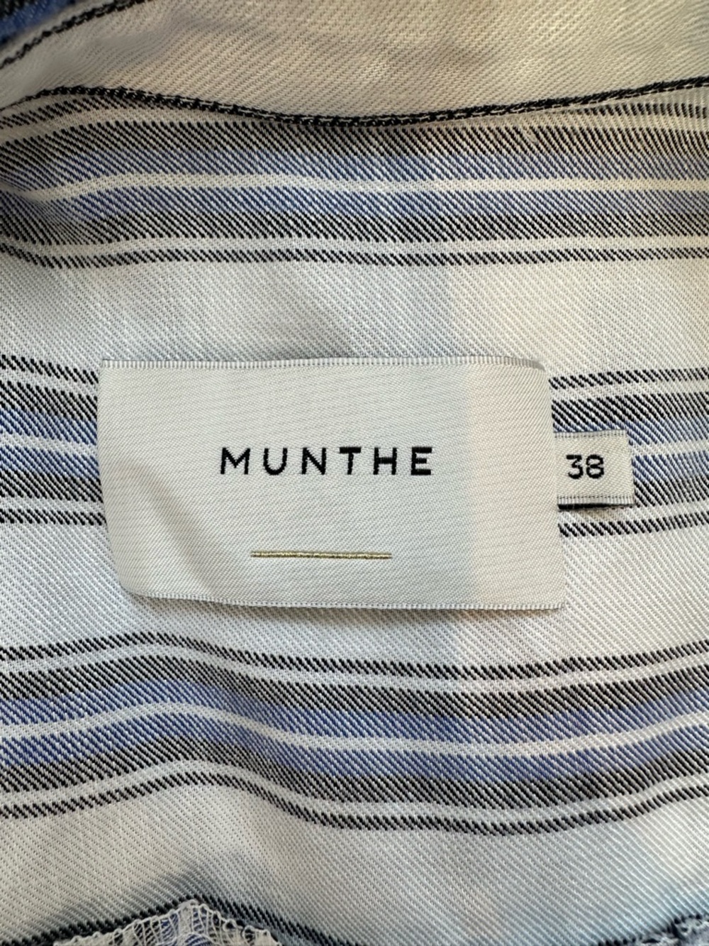 MUNTHE Women’s tencel and linen oversized button down top, size 38 (US 6/8)